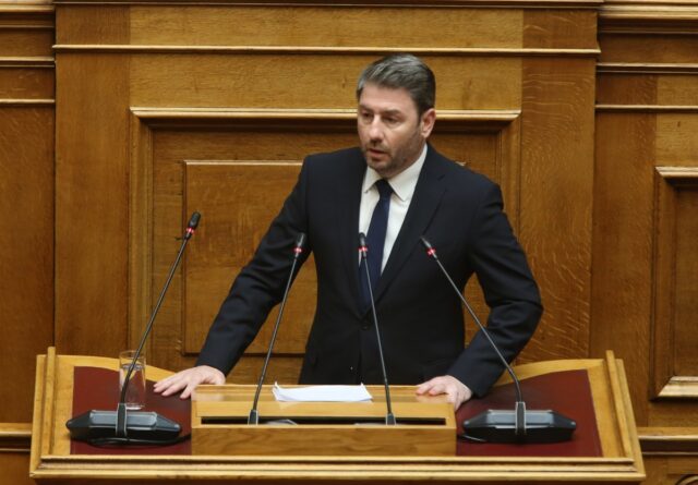 Βουλή – Ν. Ανδρουλάκης: «Ό,τι κάνατε με τις υποκλοπές, πάτε να το κάνετε στα Τέμπη»