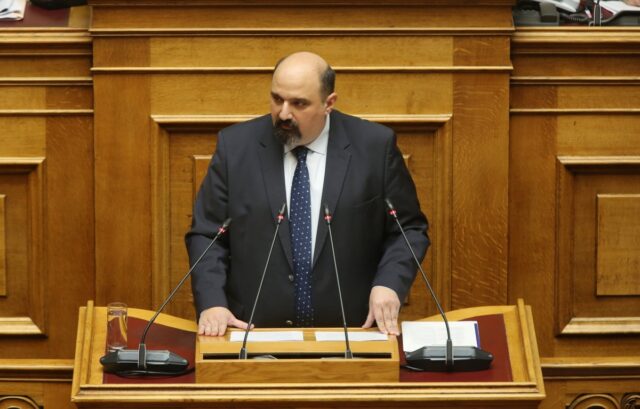 Βουλή: Σύσταση προανακριτικής για τον Χρ. Τριαντόπουλο