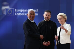 ΕΕ: Εκταμίευση πρώτης δόσης του δανείου 90 δισ. ευρώ στην Ουκρανία