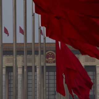 Κίνα: Το Πεκίνο θα αγνοήσει στο εξής οποιαδήποτε νέα αύξηση δασμών από τις ΗΠΑ