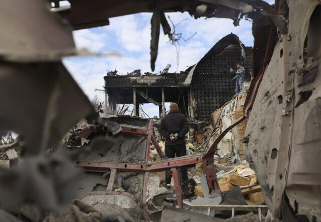 Ουκρανία: Τουλάχιστον 14 νεκροί σε νυχτερινά πλήγματα της Ρωσίας στο Κίεβο