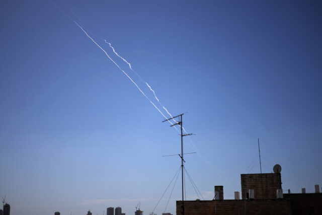 Ο ισραηλινός στρατός αναχαίτισε πύραυλο που εκτοξεύτηκε από την Υεμένη