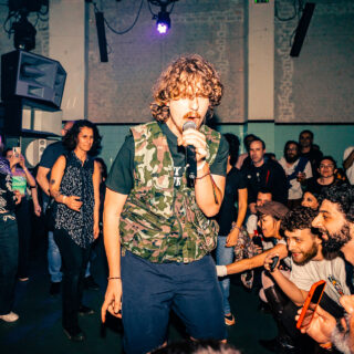 Fat Dog στο Ρομάντσο: Έτσι όπως θα έπρεπε να είναι όλα τα live