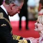 Ο Βασιλιάς Κάρολος χορεύει με… Kylie [ΒΙΝΤΕΟ]