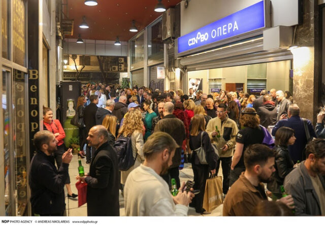 «Έχω κάτι να σου πω»: Στιγμιότυπα από τη λαμπερή πρεμιέρα λίγο πριν την έξοδο της ταινίας στις αίθουσες