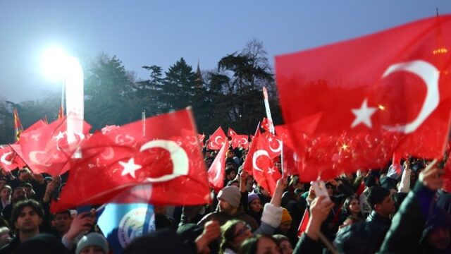 Τουρκία: Σε νέα συγκέντρωση κάλεσε το CHP μετά τη σύλληψη Ιμάμογλου