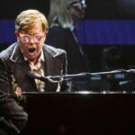 Ο Έλτον Τζον στην κορυφή του βρετανικού chart για δέκατη φορά