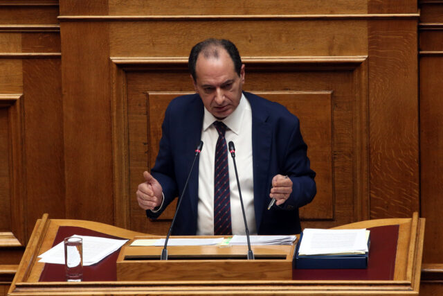 Βουλή: Η απάντηση Κακλαμάνη στο αίτημα Σπίρτζη να ερευνηθεί για τη σύμβαση 717