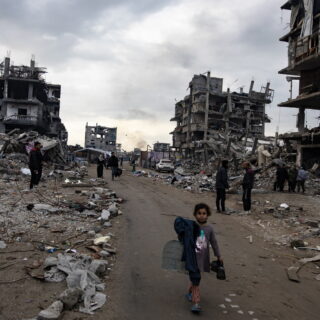 Το Ισραήλ βομβάρδισε κλινική στη Γάζα - Εννέα παιδιά ανάμεσα στα θύματα [ΒΙΝΤΕΟ]