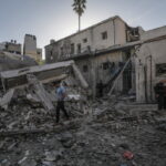 Γάζα: Η Χαμάς δηλώνει έτοιμη να απελευθερώσει όλους τους ομήρους