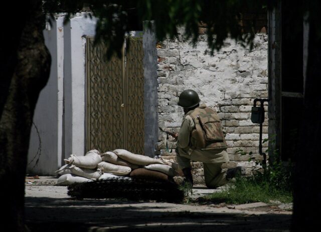 Ανταλλαγές πυρών στρατιωτών της Ινδίας και του Πακιστάν για 5η συναπτή νύχτα