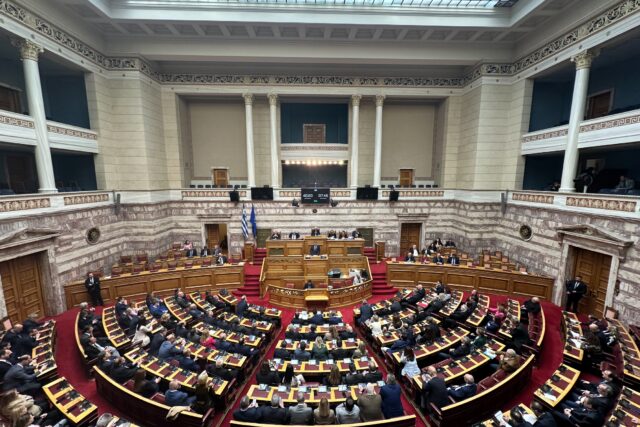 Βουλή: Αρχίζει η συζήτηση του εργασιακού νομοσχεδίου