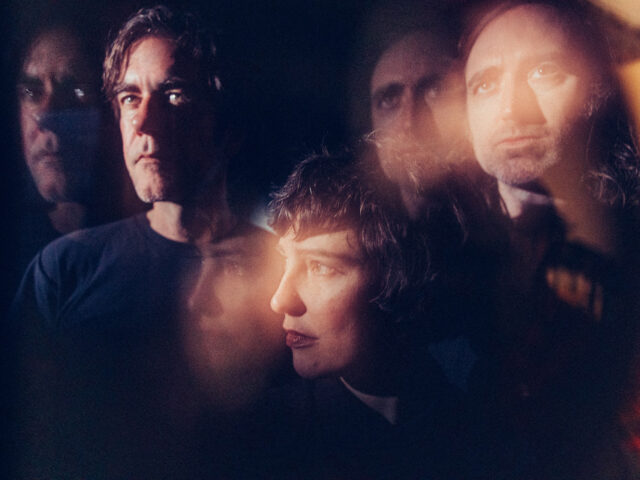 10 τραγούδια των A Place to Bury Strangers που θα σε αναστατώσουν όσο και το live τους