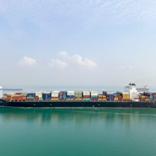 Κλιμακώνεται ο εμπορικός πόλεμος ΗΠΑ–Κίνας: Δασμοί 84% από το Πεκίνο ως αντίποινα στον Τραμπ