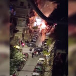Επεισόδια στα Εξάρχεια: Tυλίχθηκαν στις φλόγες 21 αυτοκίνητα