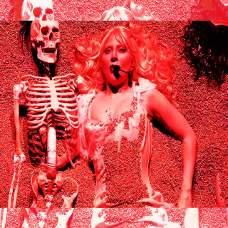 Coachella 2025: Βράζει η έρημος, βράζει και η Lady Gaga