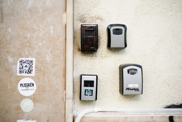 Το ΣτΕ αποφασίζει για το μέλλον των Airbnb στην Πλάκα