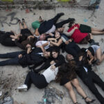 «Μαιευτήριο»: Το αιρετικό έργο του Θανάση Τριαρίδη επιστρέφει στο Θέατρο Τ