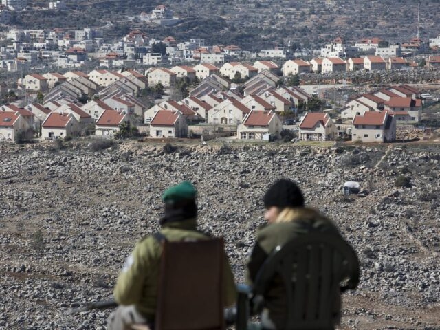 Επεκτείνονται οι ισραηλινοί εποικισμοί στη Δυτική Όχθη