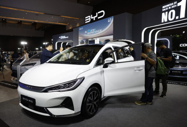 BYD: Φόρτιση ηλεκτρικού αυτοκινήτου σε μόλις 5 λεπτά