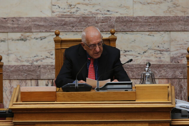 Βουλή: Παραμένει η αυξημένη πλειοψηφία των 151 βουλευτών σε ψηφοφορίες