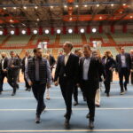 Επίσκεψη Μητσοτάκη στα ανακαινισμένα γήπεδα στίβου και ξιφασκίας στην Παιανία