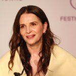 Φεστιβάλ των Καννών: Η Ζιλιέτ Μπινός αποτίει φόρο τιμής στην Παλαιστίνια φωτορεπόρτερ Φάτιμα Χασούνα που σκοτώθηκε στη Γάζα