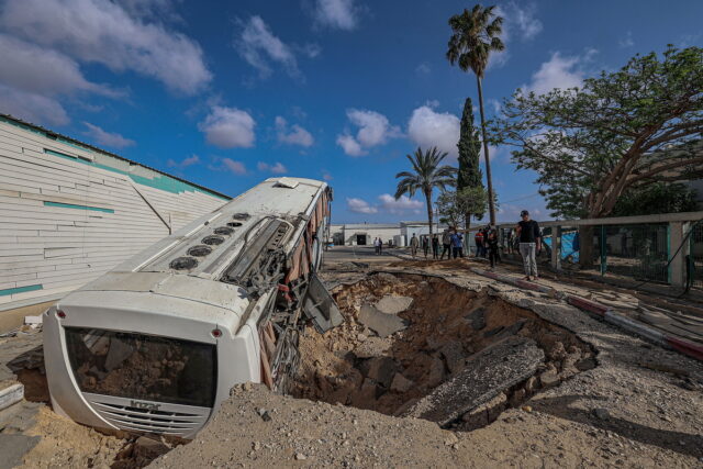 Γάζα: Πάνω από 100 νεκροί σε νέους ισραηλινούς βομβαρδισμούς