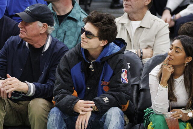 Ο Τιμοτέ Σαλαμέ πανηγυρίζει ξέφρενα με τους φιλάθλους των New York Knicks [ΒΙΝΤΕΟ]