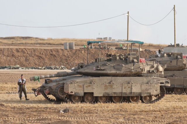 Βρετανία, Γαλλία και Καναδάς προειδοποιούν το Ισραήλ με κυρώσεις αν δεν σταματήσει τις στρατιωτικές επιχειρήσεις στη Γάζα