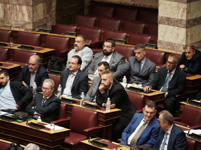 «Σπαρτιάτες»: Ομόφωνα αθώοι από το Εφετείο οι 13 κατηγορούμενοι για εξαπάτηση εκλογέων