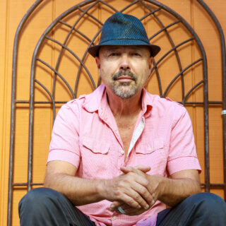 John Beasley: Σε δύσκολες εποχές, η μουσική γίνεται εργαλείο σκέψης και συναισθηματικής επεξεργασίας.