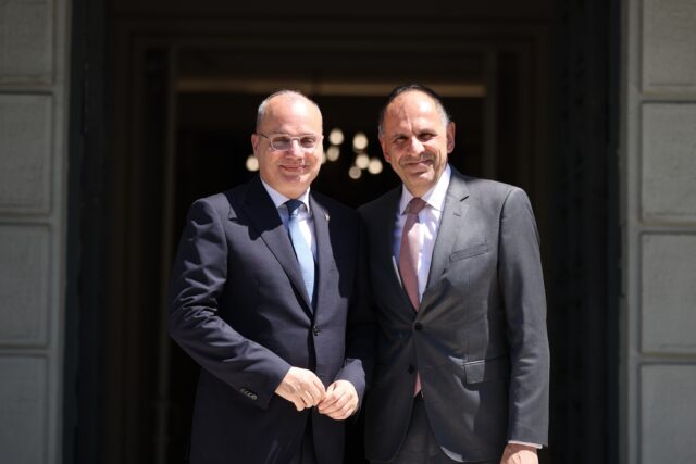 Συνάντηση Γ. Γεραπετρίτη με τον Αλβανό ΥΠΕΞ