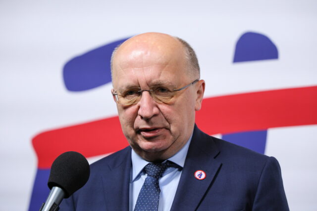 Η ΕΕ θα προτείνει την επόμενη εβδομάδα την απλοποίηση των όρων που αφορούν τις αμυντικές προμήθειες