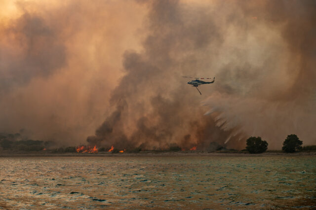 Καύσωνας: Πολύ υψηλός κίνδυνος πυρκαγιάς αύριο σε 10 περιφέρειες