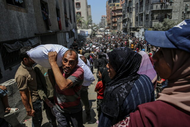 Γάζα: Τουλάχιστον 65 νεκροί από ισραηλινά πλήγματα – Ο Σάντσεθ καταγγέλλει τη «γενοκτονία»