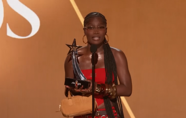 BET Awards 2025: Η Doechii καταδικάζει την καταστολή της κυβέρνησης Τραμπ στο Λος Άντζελες