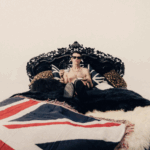 Ο Yungblud κυκλοφορεί το νέο του άλμπουμ “Idols”