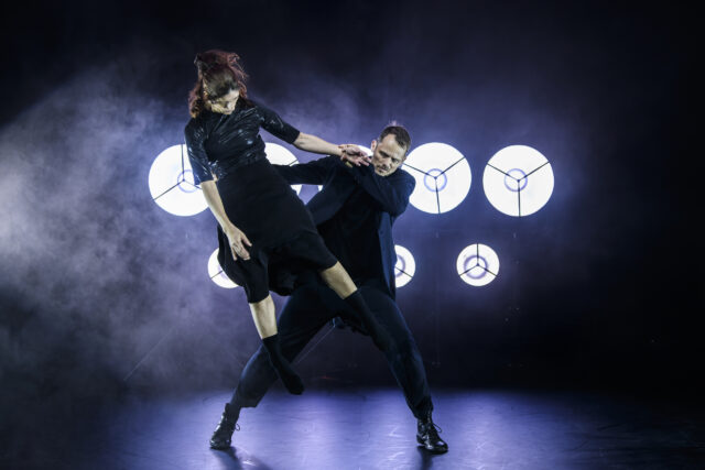 Οι RootlessRoot μας υποδέχονται στη νέα τους στέγη, με νέο έργο