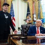 Τα «γυρίζει» ο Μασκ: «Μετανιώνω για κάποιες από τις αναρτήσεις μου για τον Τραμπ»