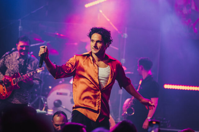 Ο Πάνος Βλάχος live σε Αθήνα και Θεσσαλονίκη