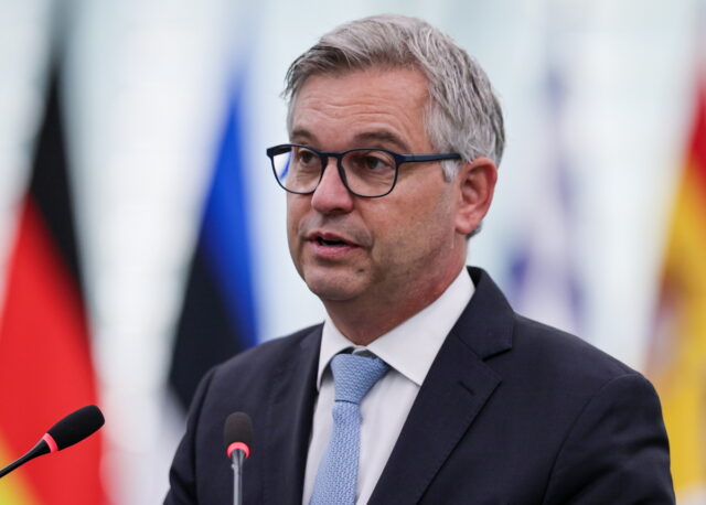 ΕΕ: Τι λέει η Ευρωπαϊκή Επιτροπή για το διπλωματικό επεισόδιο στη Λιβύη