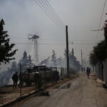 Σε ύφεση η πυρκαγιά στο Κορωπί