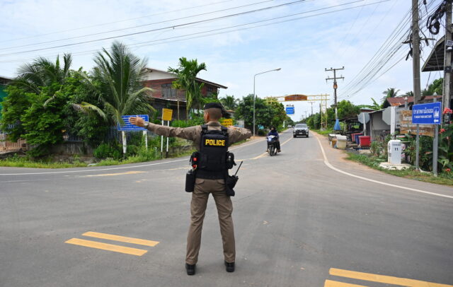 Η Καμπότζη ζητά εκεχειρία με την Ταϊλάνδη