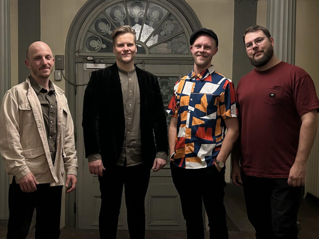 ENOSIS QUARTET: Μας αρέσει να παίζουμε απαιτητική μουσική, αλλά η ομορφιά έρχεται πρώτη