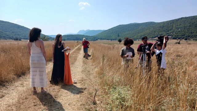 Μια πλατεία όλο σινεμά στα Ζαγοροχώρια