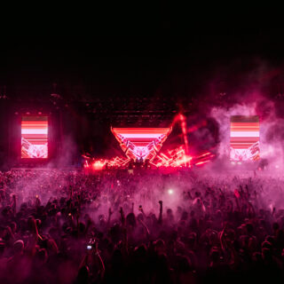 Feel My Bicep (Again): Η νύχτα που έγινε εικόνα