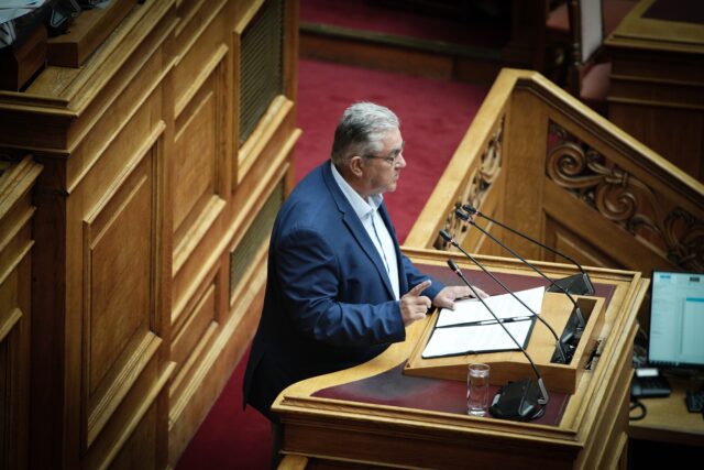 Βουλή: Αποχώρησε το ΚΚΕ από τη συζήτηση της «Εξεταστικής-μούφα» για τον ΟΠΕΚΕΠΕ