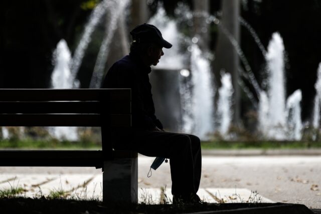 Υπ. Εργασίας: Νέες οδηγίες για την αντιμετώπιση της θερμικής καταπόνησης των εργαζομένων