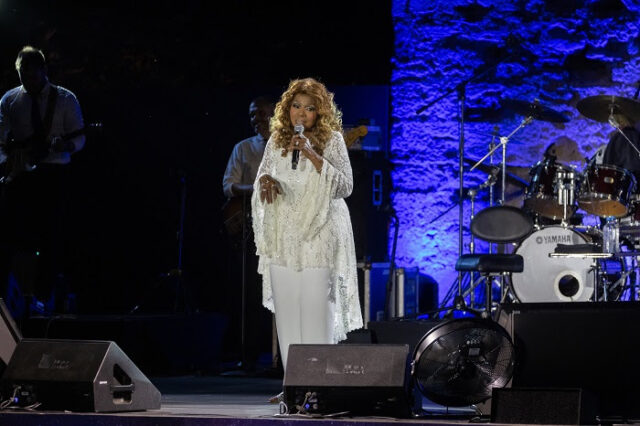 Η Gloria Gaynor κατέκτησε τη σκηνή του Sani Festival